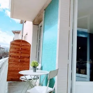 Apartment L'echappee Belle Parking, Avignon